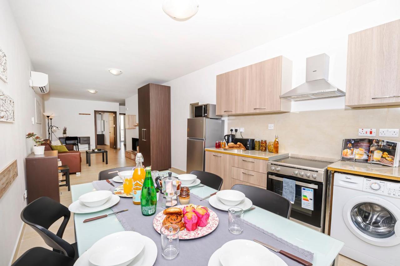 Summer Breeze Comfort Sunny Apartments Close To The Sandy Beaches - By Getawaysmalta المليحة المظهر الخارجي الصورة