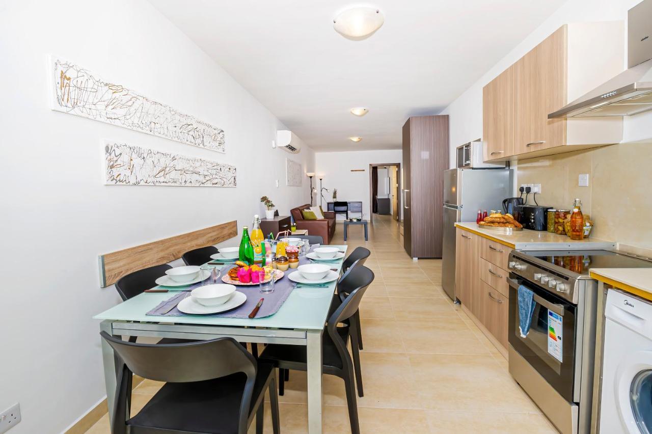 Summer Breeze Comfort Sunny Apartments Close To The Sandy Beaches - By Getawaysmalta المليحة المظهر الخارجي الصورة