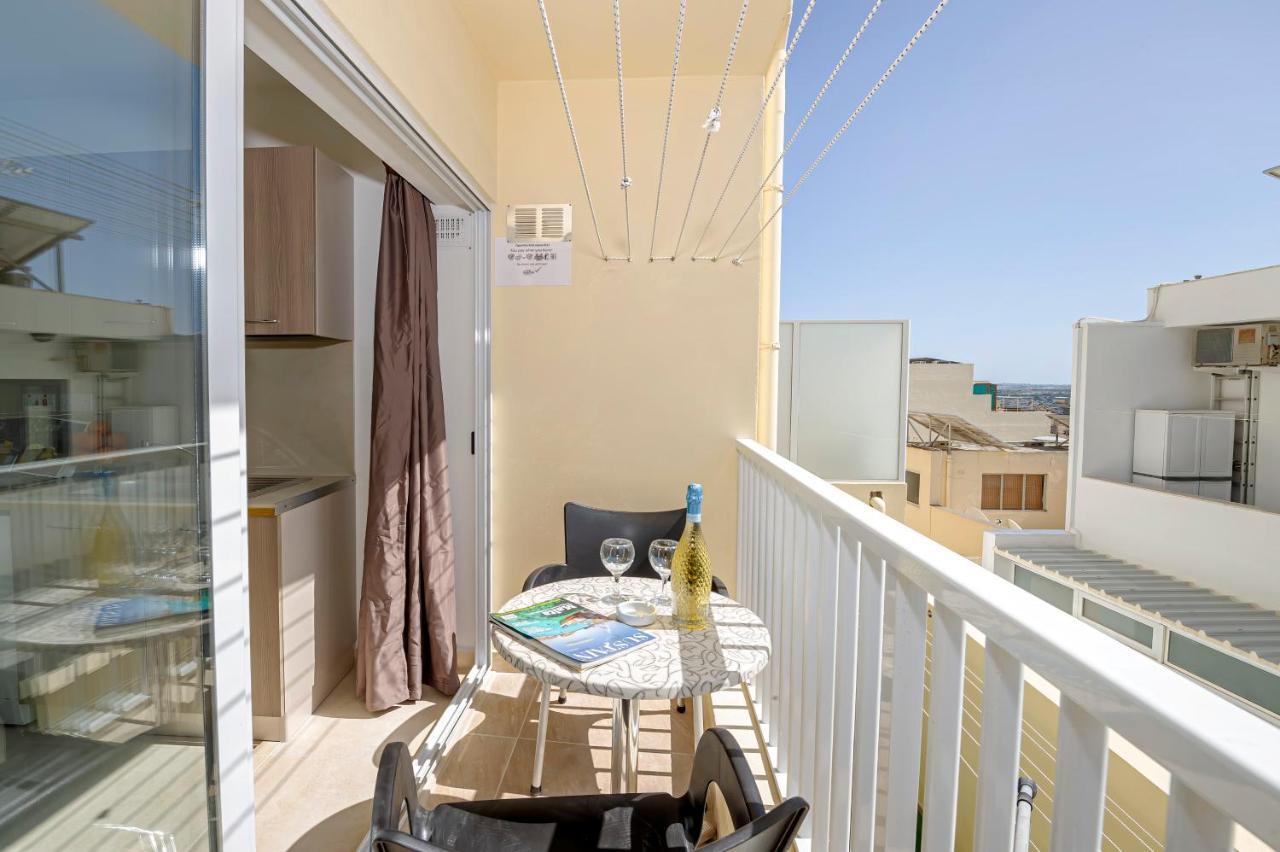 Summer Breeze Comfort Sunny Apartments Close To The Sandy Beaches - By Getawaysmalta المليحة المظهر الخارجي الصورة